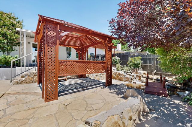 6616 Orphelia Avenue NE, Albuquerque, NM 87109