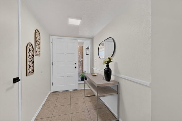 6616 Orphelia Avenue NE, Albuquerque, NM 87109