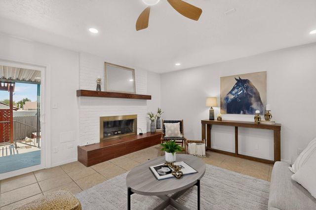 6616 Orphelia Avenue NE, Albuquerque, NM 87109