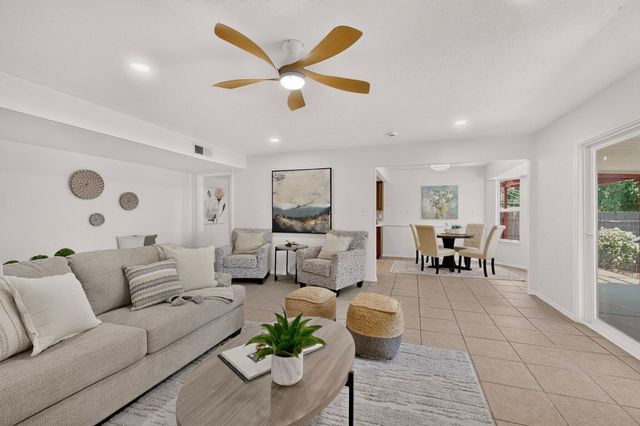 6616 Orphelia Avenue NE, Albuquerque, NM 87109
