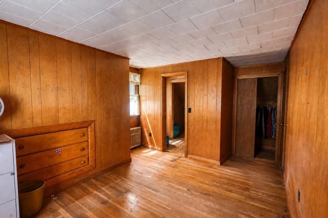 18 Grayson St, Boston, MA 02124
