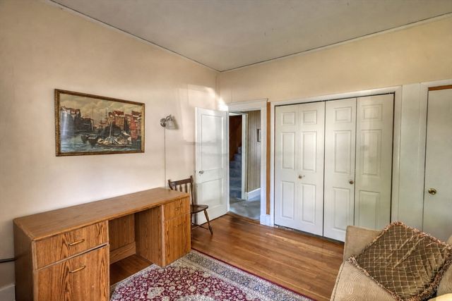 18 Grayson St, Boston, MA 02124