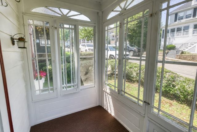 18 Grayson St, Boston, MA 02124