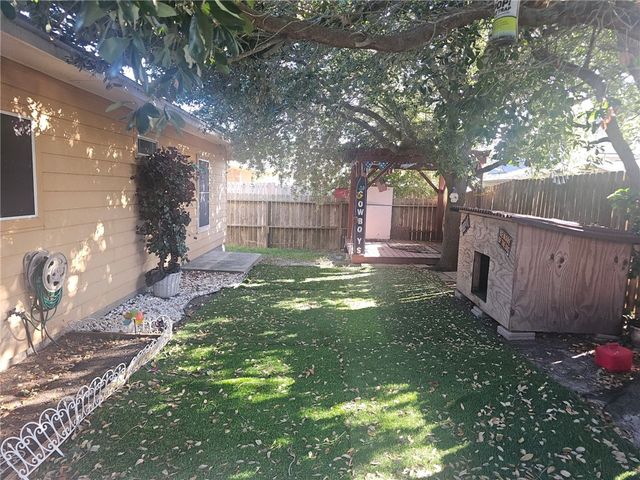 2517 Windrose Dr, Corpus Christi, TX 78414