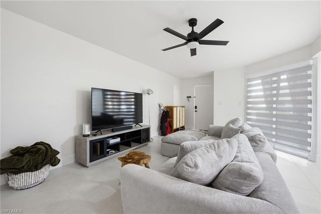 3130 Seasons WAY 406, Estero, FL 33928