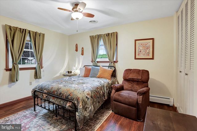 1636 GREENWOOD DR, Lebanon, PA 17046