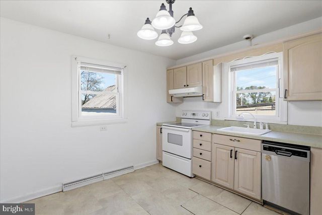 197 STATE CIR, Martinsburg, WV 25401