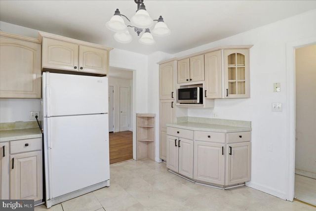 197 STATE CIR, Martinsburg, WV 25401