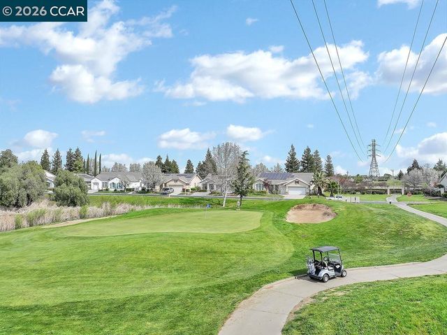 1572 Rubidoux Ln, Brentwood, CA 94513