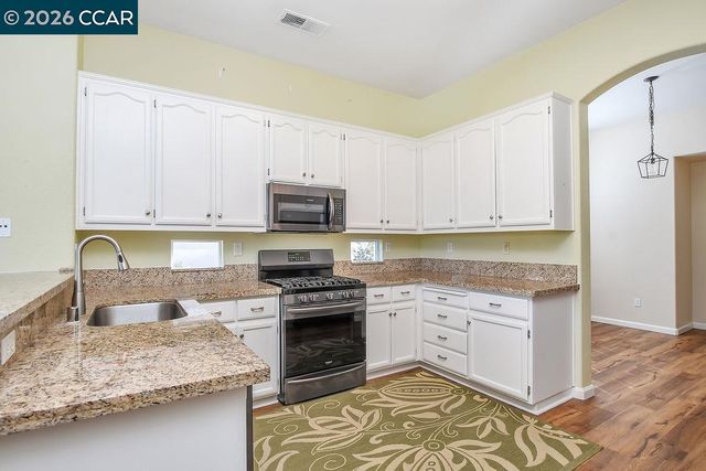 1572 Rubidoux Ln, Brentwood, CA 94513