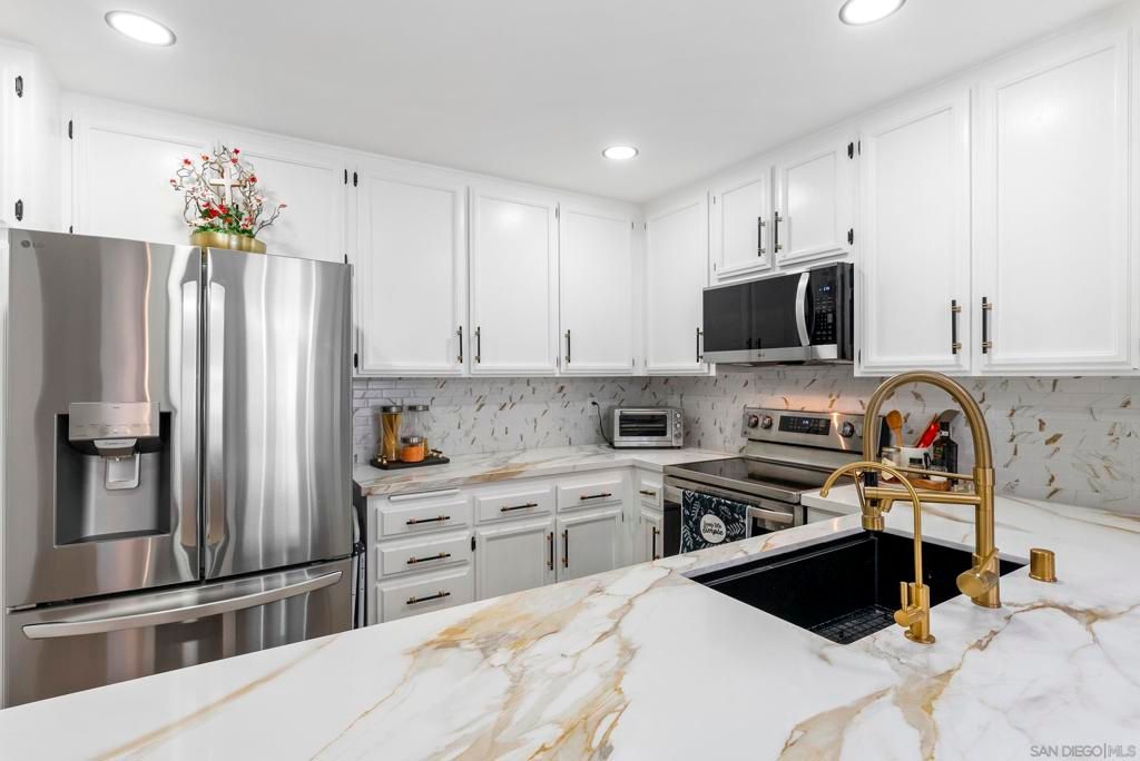 5645 Friars Road 387, San Diego, CA 92110 — exterior