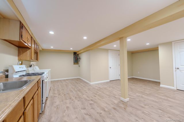 160 Sackville Road, Garden City, NY 11530