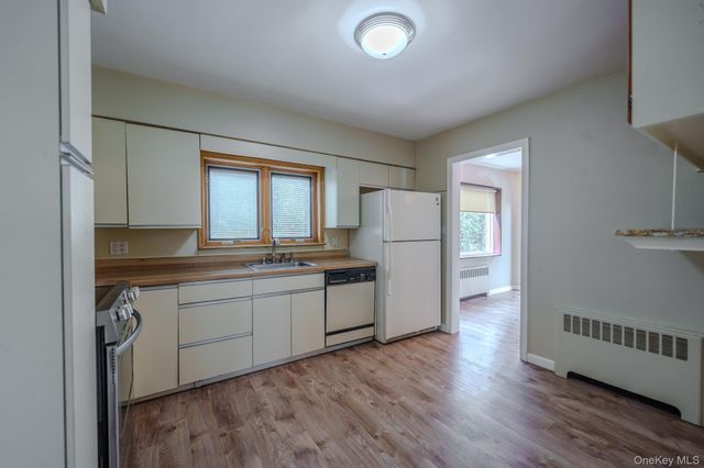 160 Sackville Road, Garden City, NY 11530