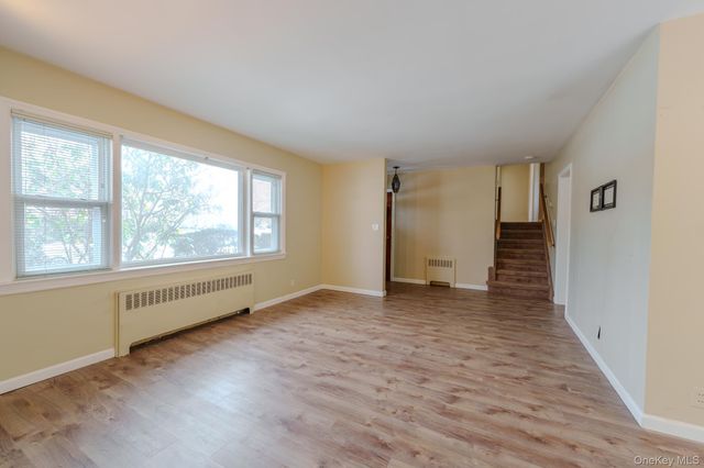 160 Sackville Road, Garden City, NY 11530