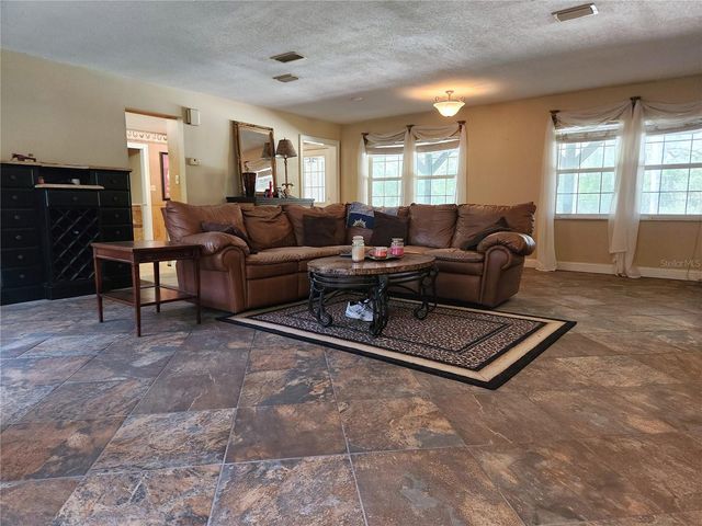 400 SE 49TH AVENUE, Ocala, FL 34471