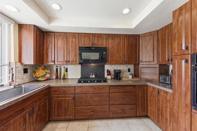136 Don Miguel Circle, Palm Desert, CA 92260