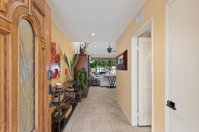 136 Don Miguel Circle, Palm Desert, CA 92260
