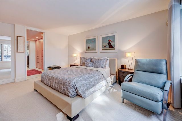 277 Nahanton St 277, Newton, MA 02459