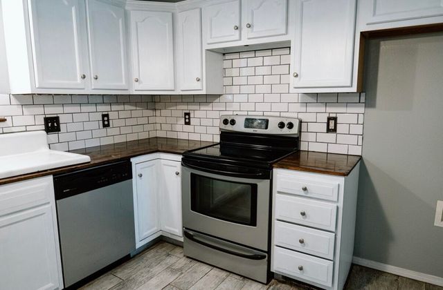 3315 W Grand Street, Springfield, MO 65802