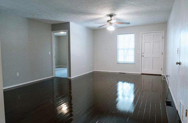 3315 W Grand Street, Springfield, MO 65802