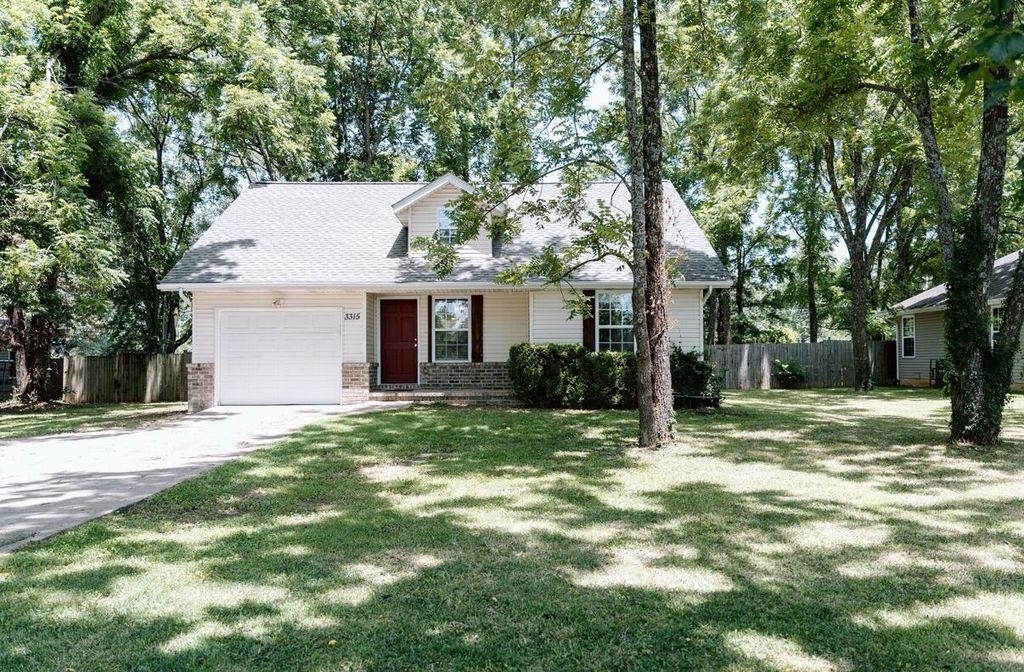 3315 W Grand Street, Springfield, MO 65802