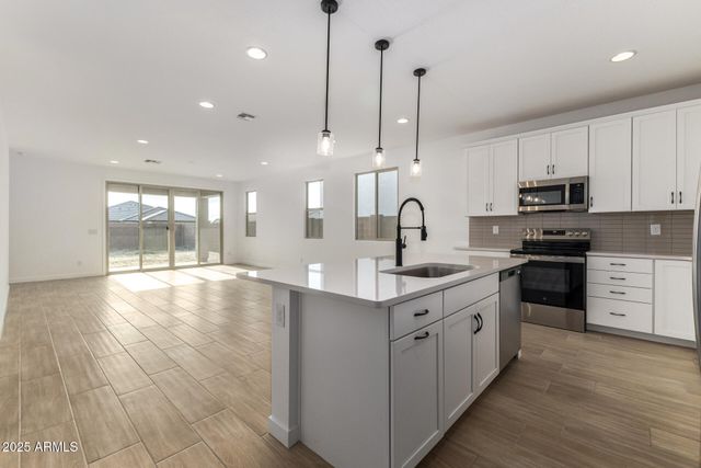 18621 E HELIAN Drive, Gold Canyon, AZ 85118