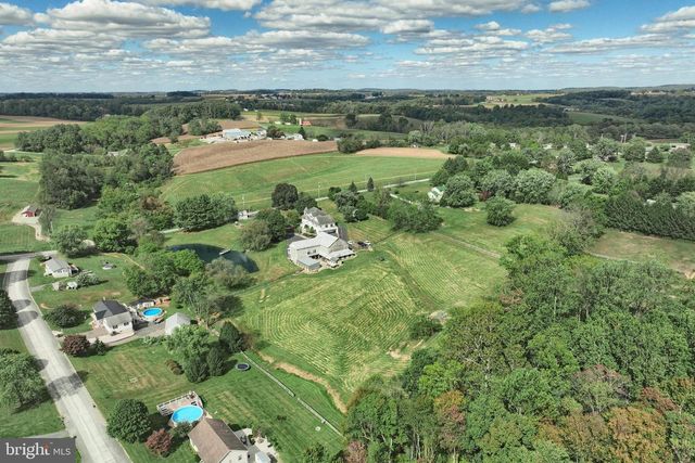 61-63 65 W MCKINLEY RD, Delta, PA 17314