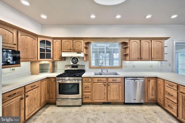 61-63 65 W MCKINLEY RD, Delta, PA 17314