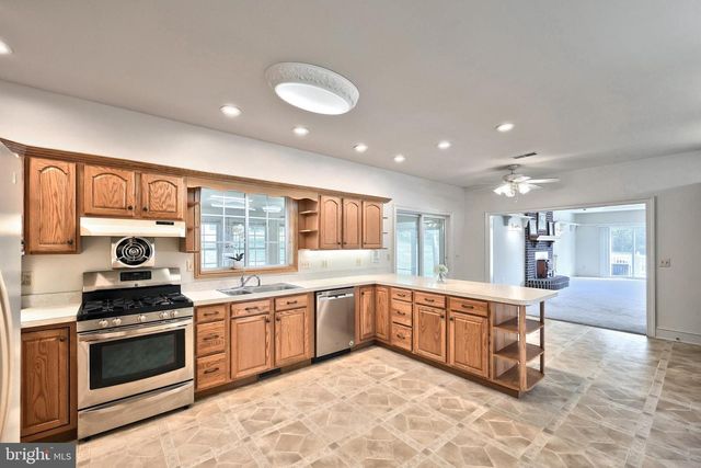 61-63 65 W MCKINLEY RD, Delta, PA 17314