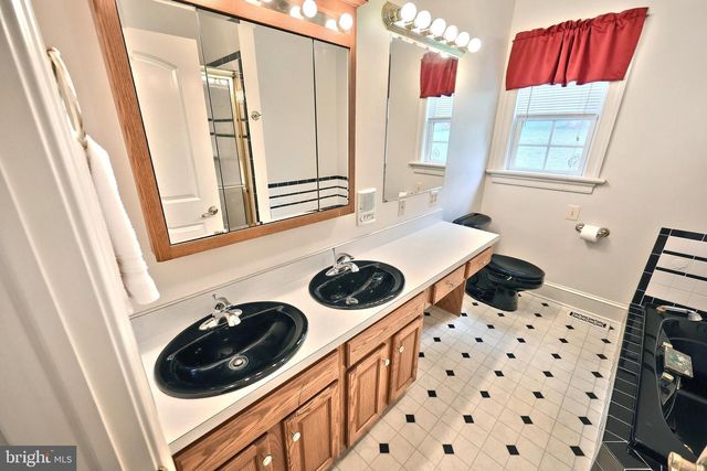 61-63 65 W MCKINLEY RD, Delta, PA 17314