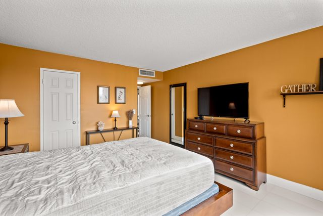 301 Golden Isles Drive 412, Hallandale Beach, FL 33009