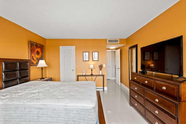 301 Golden Isles Drive 412, Hallandale Beach, FL 33009