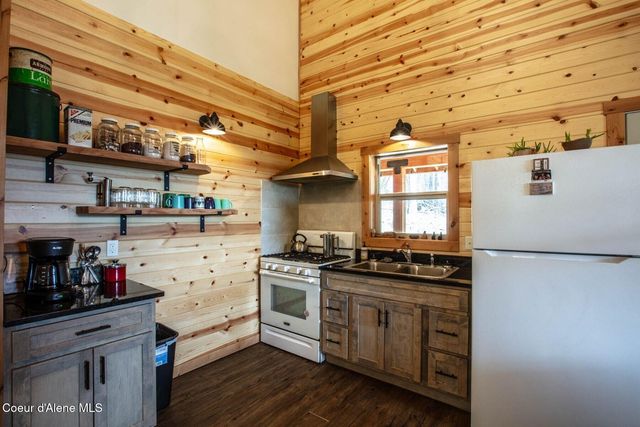 69 Boreal Way, Bonners Ferry, ID 83805