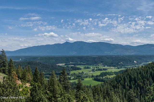 69 Boreal Way, Bonners Ferry, ID 83805