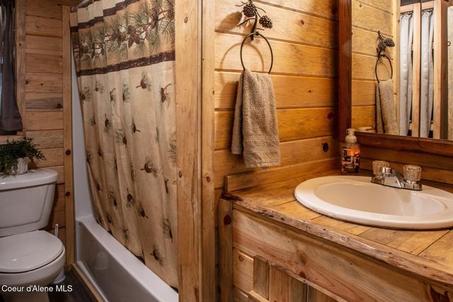 69 Boreal Way, Bonners Ferry, ID 83805