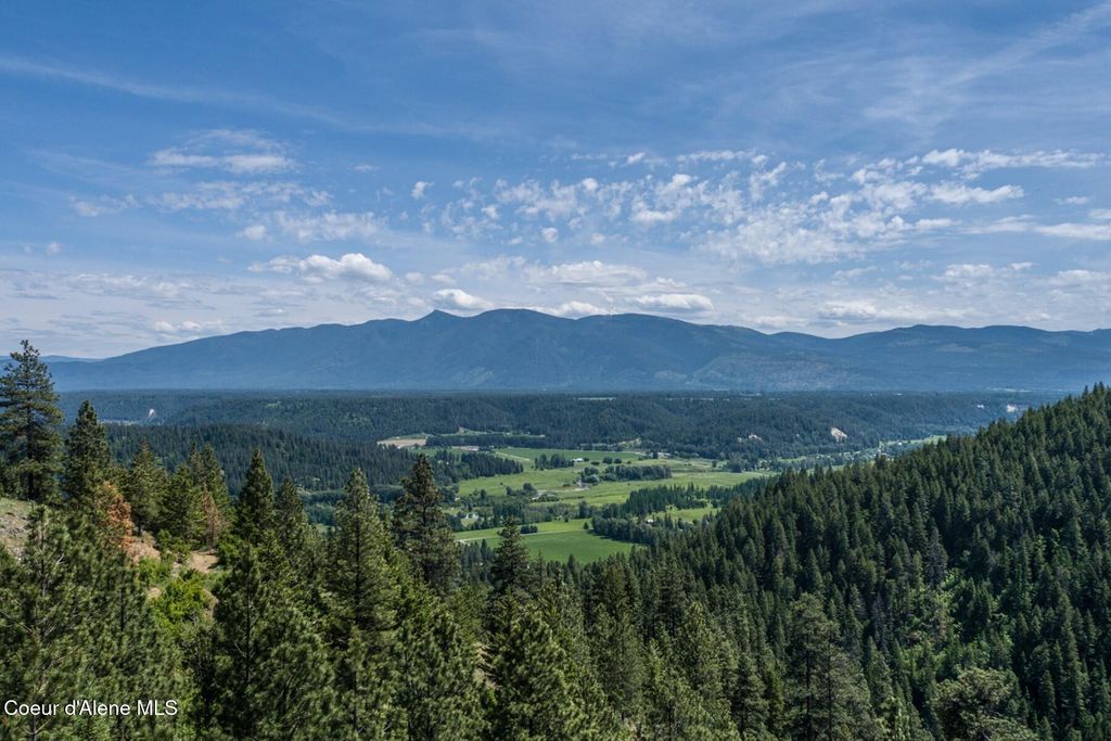 69 Boreal Way, Bonners Ferry, ID 83805