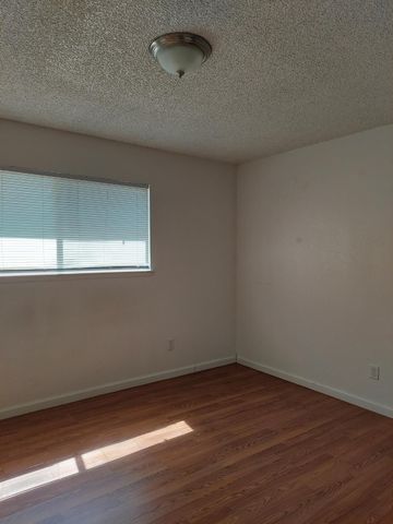 1900 Ellison Dr, Modesto, CA 95355