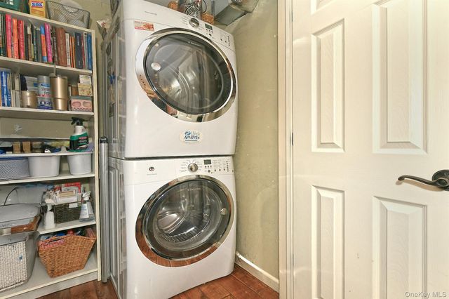 90 E 25th Street, Huntington Station, NY 11746