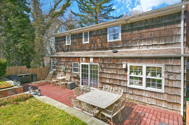 90 E 25th Street, Huntington Station, NY 11746