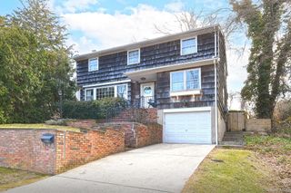 90 E 25th Street, Huntington Station, NY 11746