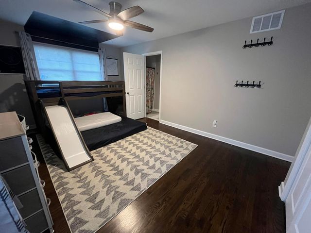 9430 Oriole Drive, Munster, IN 46321