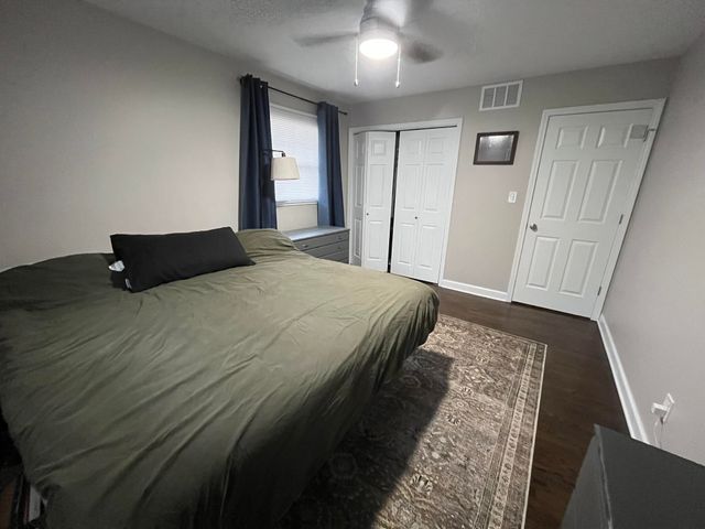 9430 Oriole Drive, Munster, IN 46321