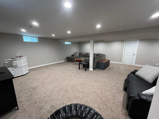 9430 Oriole Drive, Munster, IN 46321