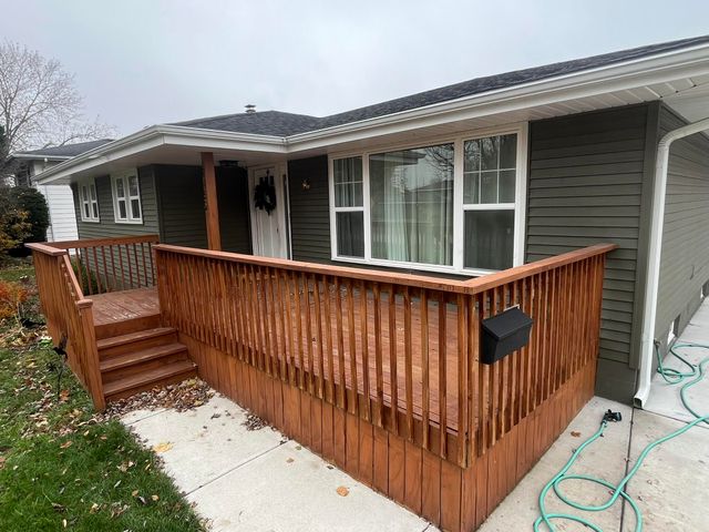 9430 Oriole Drive, Munster, IN 46321