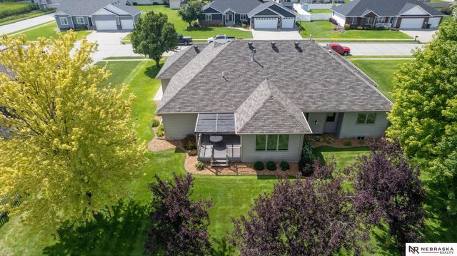 461 S Deer Creek Place, Columbus, NE 68601