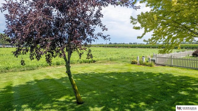 461 S Deer Creek Place, Columbus, NE 68601