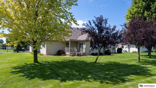 461 S Deer Creek Place, Columbus, NE 68601