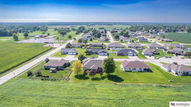 461 S Deer Creek Place, Columbus, NE 68601