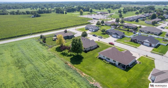 461 S Deer Creek Place, Columbus, NE 68601