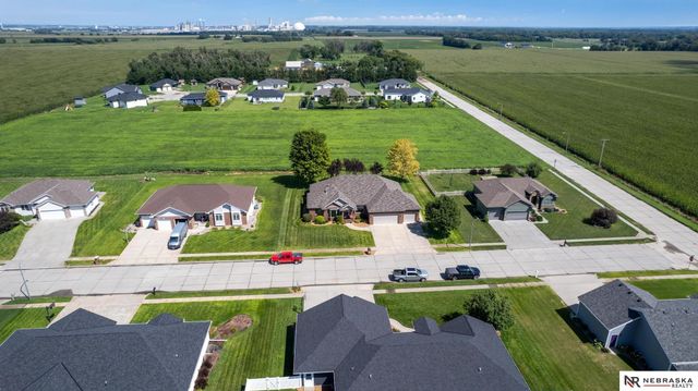 461 S Deer Creek Place, Columbus, NE 68601